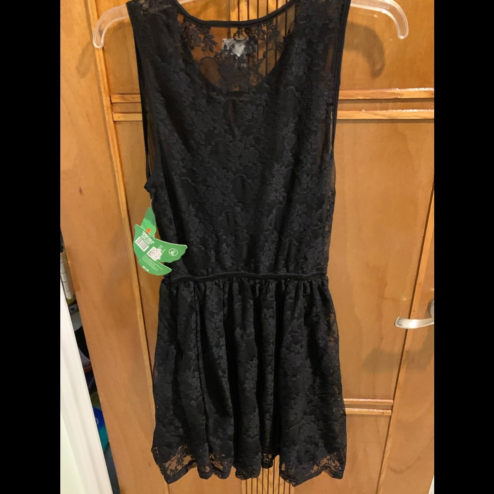 Women Junior Black Lace Dress Size XL (women S)